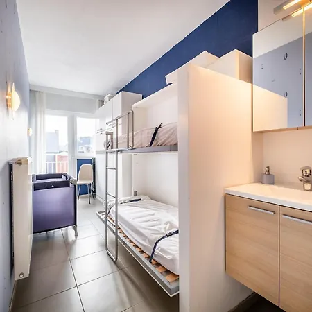 In Belgium Near St-andre Dunes, Cleaning Included Appartamento